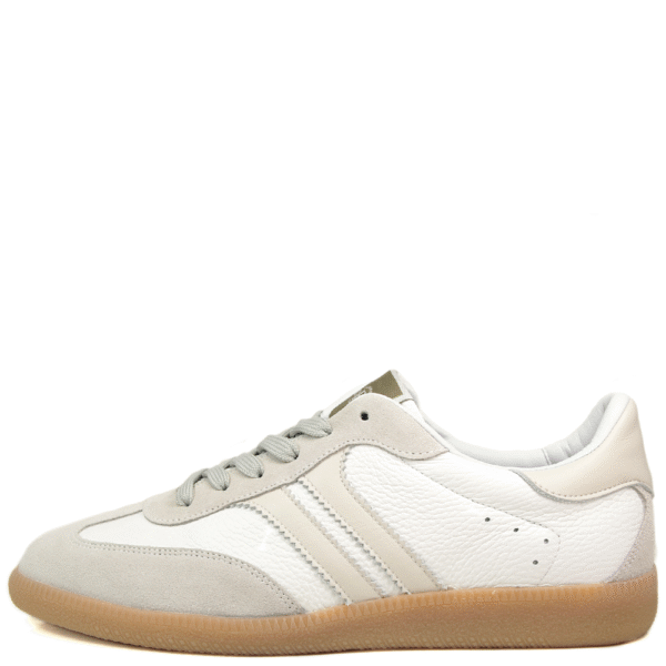 Witte sneaker van GIORGIO met licht suede strepen en licht grijs suede neus